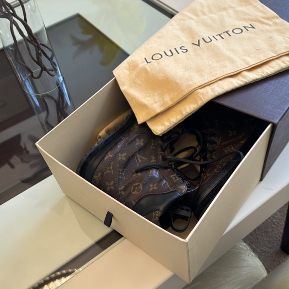 Louis Vuitton mon calfskin eldorado desert boots - Picture 9 of 9